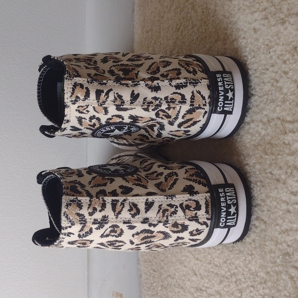 Brand new Women's platform high top Converse cheetah print size 6 - Picture 3 of 7